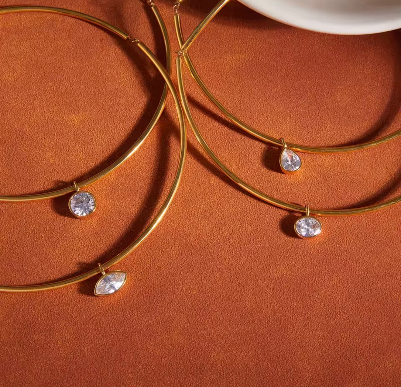 Laurent Bangle Chocker