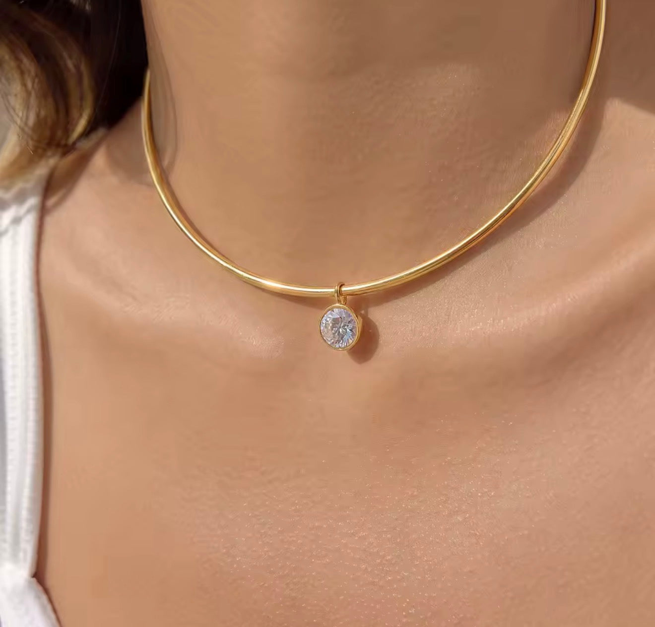 Laurent Bangle Chocker