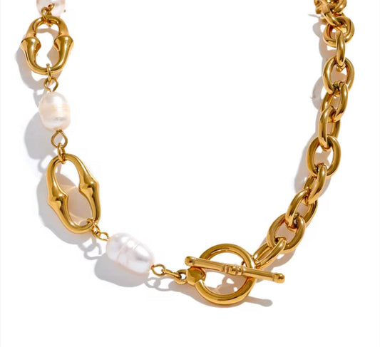 MonteCarl Necklace