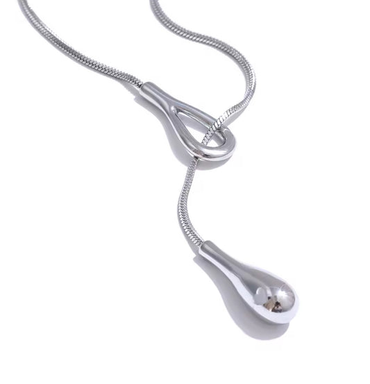 Blumina Necklace