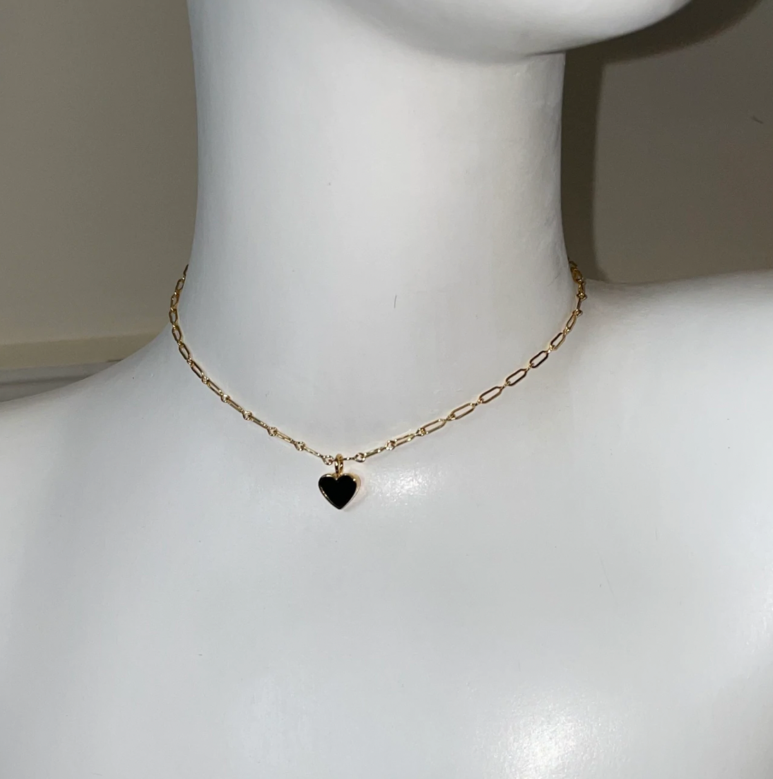 CAROLINA ALATORRE Mini Heart Necklace