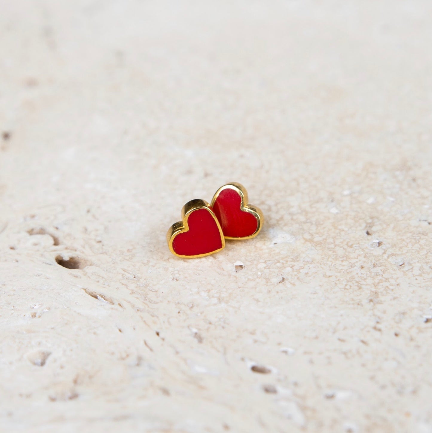 CAROLINA ALATORRE Mini Heart Studs